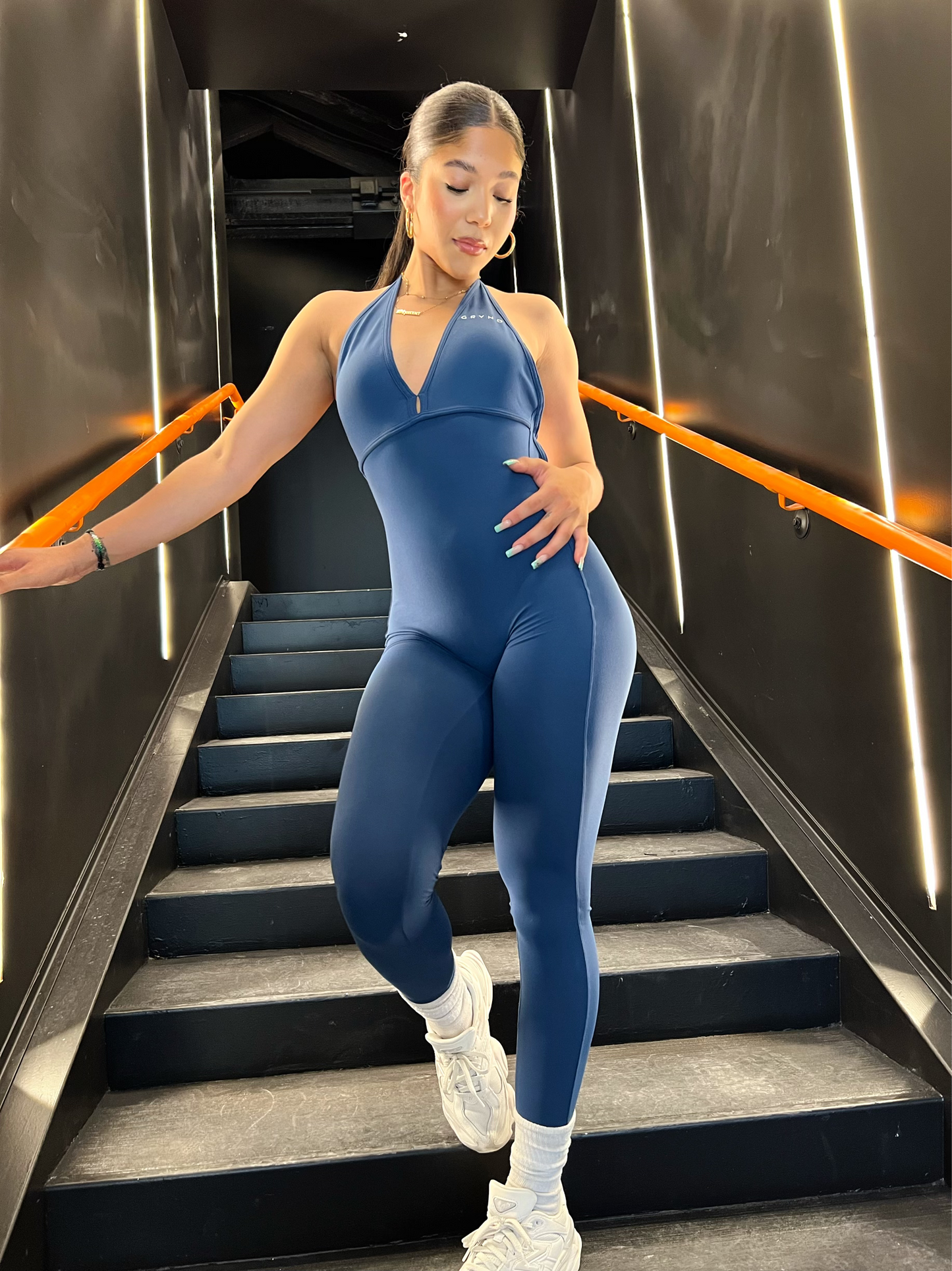 NAVY V-SCRUNCH JUMPSUIT